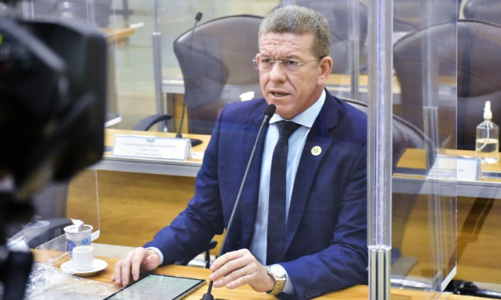Subtenente Eliabe relata falta de coletes balísticos para mulheres na PM Subtenente Eliabe relata falta de coletes balísticos para mulheres na PM