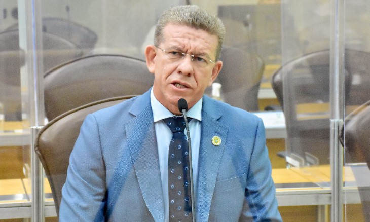 Eliabe cobra providências ao Governo do Estado em favor dos policiais civis Eliabe cobra providências ao Governo do Estado em favor dos policiais civis