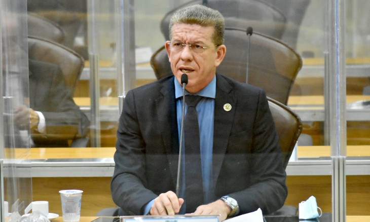 Eliabe enaltece criação de unidades policiais e cobra condições de trabalho Eliabe enaltece criação de unidades policiais e cobra condições de trabalho
